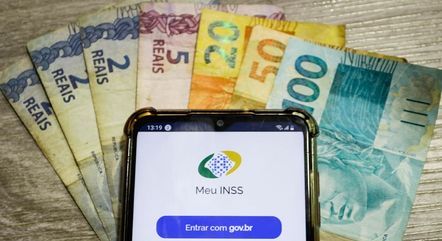 INSS COMEÇA A PAGAR 13º E NOVO SALÁRIO MÍNIMO HOJE; VEJA CALENDÁRIO