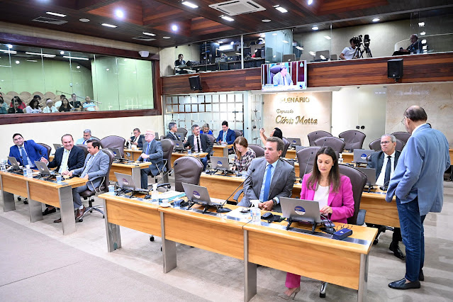 ASSEMBLEIA DO RN APROVA REAJUSTE DOS PROFESSORES DA REDE ESTADUAL