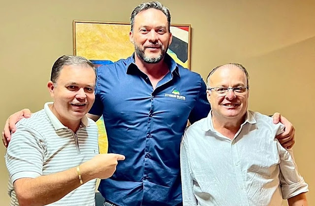 PREFEITO FLAVIO, SENADOR STYVENSON E DEPUTADO PAULINHO FREIRE SE REÚNEM PARA TRATAREM DE EMENDAS PARA NOVA PONTE EM NOVA CRUZ
