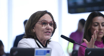 MAIS MÉDICOS: SENADORA DO RN QUER INCLUIR REVALIDA A CADA QUATRO MESES PARA ESTRANGEIROS