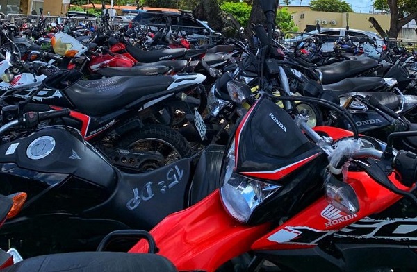 COM LANCES A PARTIR DE R$ 100, POLÍCIA CIVIL REALIZA LEILÃO DE VEÍCULOS APREENDIDOS NO RN