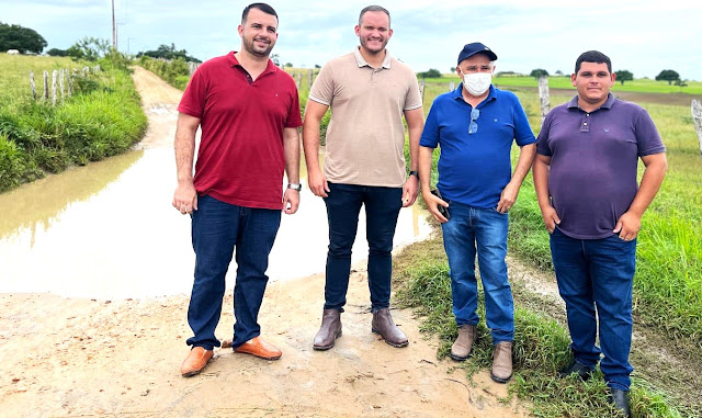 PREFEITOS DE LAGOA DE PEDRAS E BREJINHO FIRMAM PARCEIRA PARA RECUPERAÇÃO DE ESTRADA QUE INTERLIGA OS DOIS MUNICÍPIOS