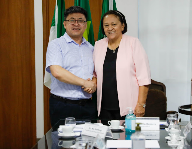 GOVERNO E EMPRESA CHINESA FECHAM INVESTIMENTO DE R$ 2,5 BILHÕES EM ENERGIA SOLAR NO RN