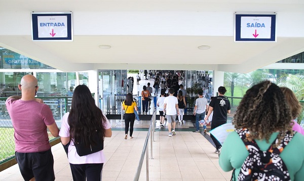 MEC ANUNCIA QUE IRÁ ABRIR CHAMADAS PARA VAGAS REMANESCENTES DO FIES A ALUNOS JÁ MATRICULADOS