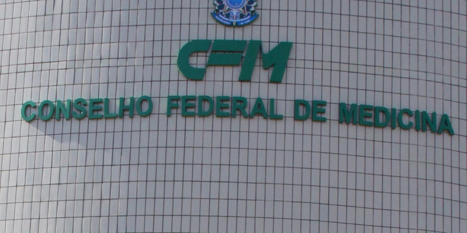 CFM AUTORIZA MÉDICOS A FAZEREM PROPAGANDA EM REDES SOCIAIS