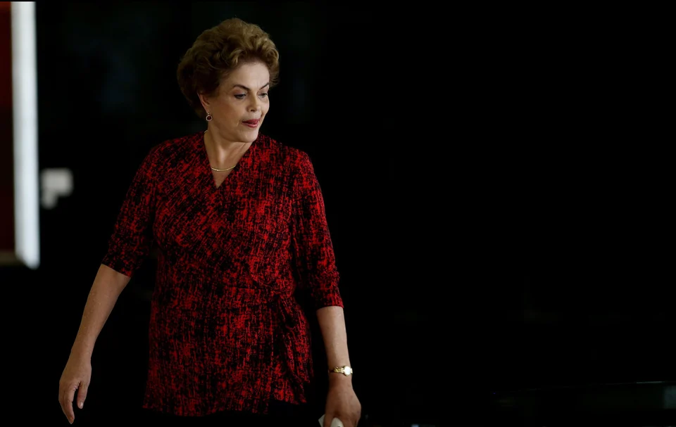 POR UNANIMIDADE, STF MANTÉM DIREITOS POLÍTICOS DE DILMA