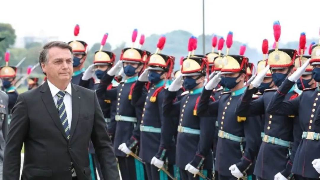 DATAFOLHA: 61% VEEM MILITARES ENVOLVIDOS EM IRREGULARIDADES NO GOVERNO BOLSONARO
