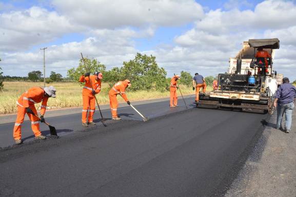 FÁTIMA ANUNCIA R$ 480 MILHÕES PARA ESTRADAS APÓS ADESÃO DO RN AO PEF; ENTENDA