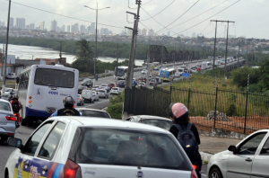 PONTE DE IGAPÓ É INTERDITADA PARCIALMENTE A PARTIR DE HOJE; OBRA PODE DURAR 12 MESES