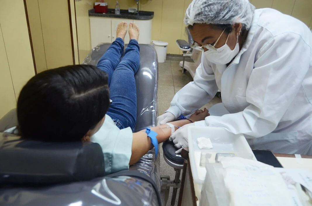 PEC QUE MUDA REGRAS EM BANCO DE SANGUES DIVIDE COMUNIDADE MÉDICA