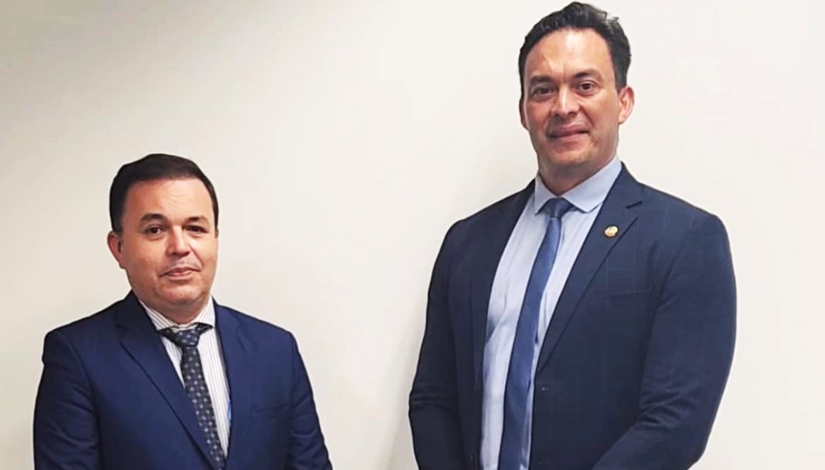 VÍDEO: PREFEITO FLAVIO E SENADOR STYVENSON CONFIRMAM RECURSOS PARA NOVA CRUZ