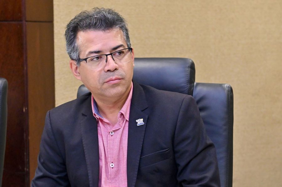 A MAIORIA DOS MUNICÍPIOS DO RN NÃO TÊM GARANTIA DE DÉCIMO TERCEIRO SALÁRIO, AFIRMA FEMURN