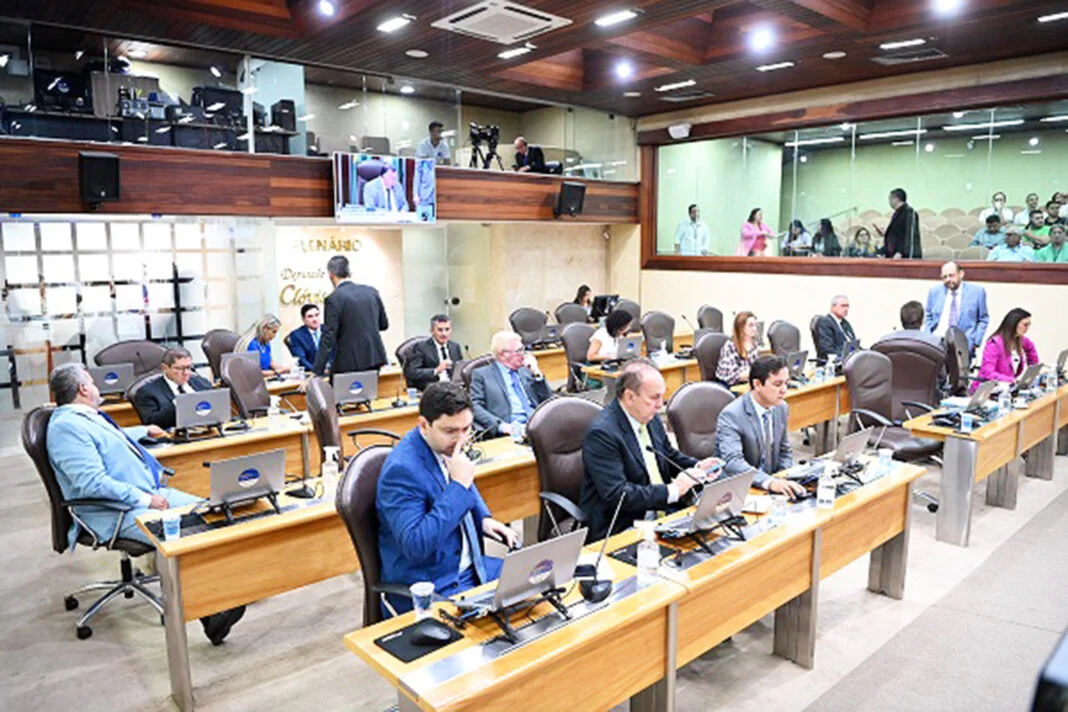 ASSEMBLEIA LEGISLATIVA SOMA 14 VOTOS CONTRA PROJETO DO ICMS