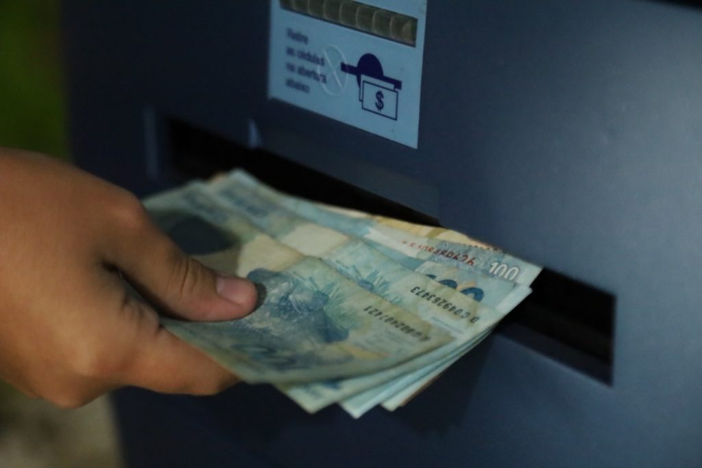 EMPRESAS TÊM ATÉ HOJE PARA DEPOSITAR PRIMEIRA PARCELA DO 13º SALÁRIO