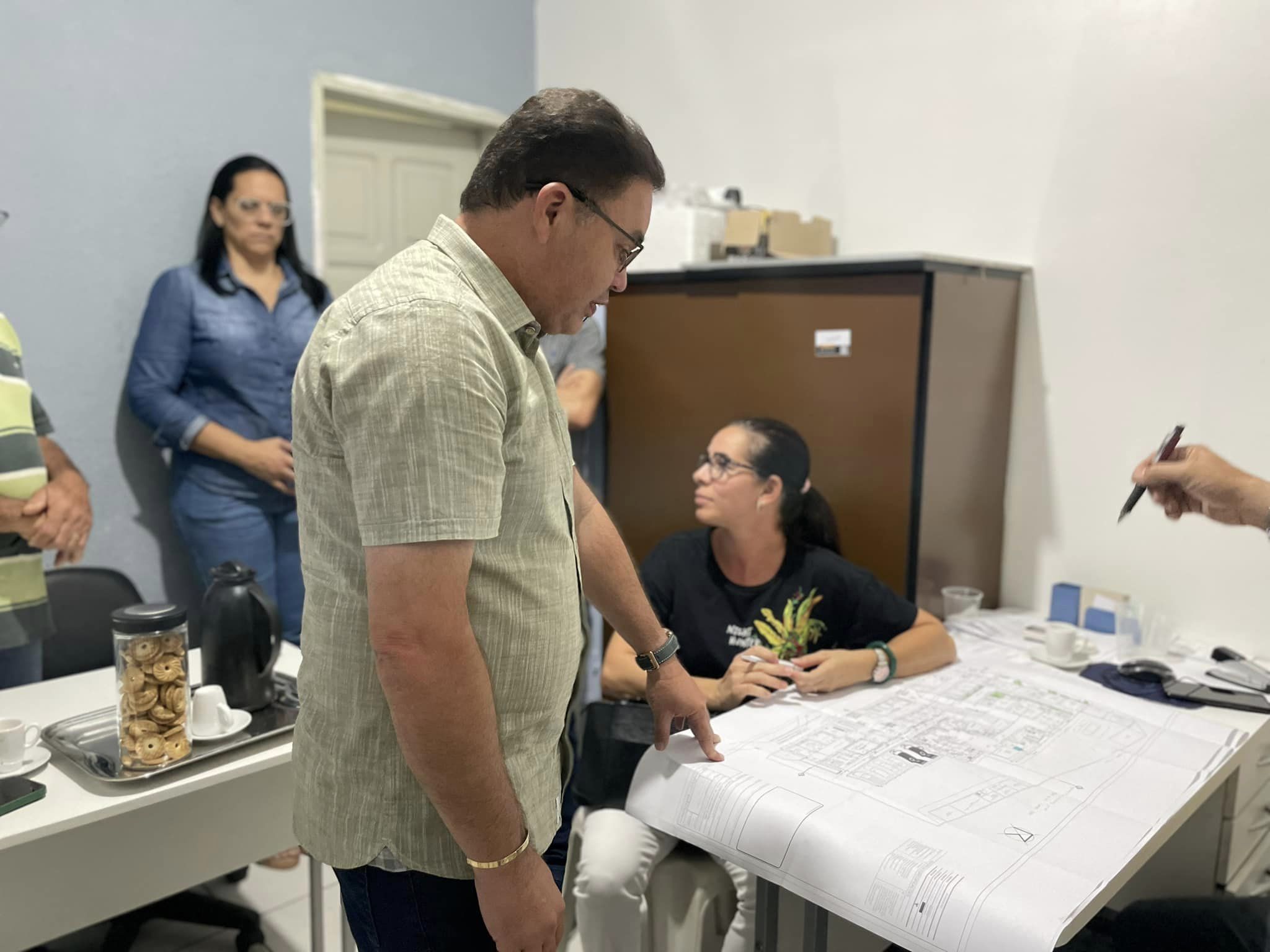 PREFEITO FLAVIO DE BEROI REALIZOU VISITA AS INSTALAÇÕES DO HOSPITAL MUNICIPAL DE NOVA CRUZ