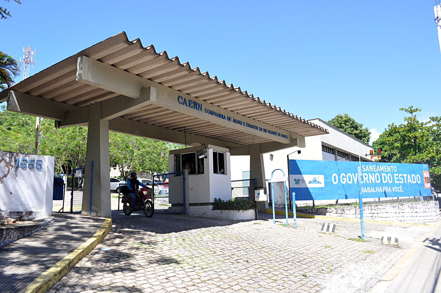 CAERN LANÇA CONCURSO COM 33 VAGAS E SALÁRIOS DE ATÉ R$ 8,7 MIL; INSCRIÇÕES COMEÇAM NESTA QUINTA (16)
