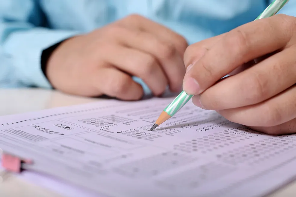 CONCURSOS PÚBLICOS TÊM SALÁRIOS DE ATÉ MAIS DE R$ 30 MIL E 8.705 VAGAS