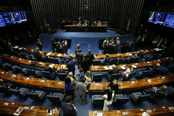SENADO APROVA TAXAÇÃO DE INVESTIMENTOS NO EXTERIOR E FUNDOS EXCLUSIVOS; TEXTO VAI A SANÇÃO DO PRESIDENTE DA REPÚBLICA