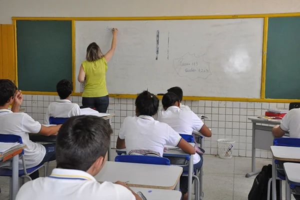 REDE ESTADUAL ABRE MATRÍCULAS PARA ENSINO MÉDIO E EDUCAÇÃO PROFISSIONAL NESTA QUINTA (21)