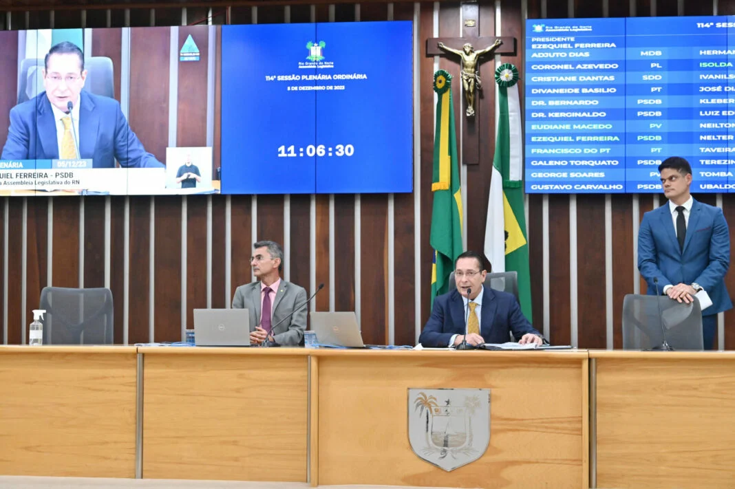 OPOSIÇÃO REJEITA ACORDO COM GOVERNO PARA AUMENTAR ICMS