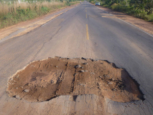RODOVIAS RUIM FAZEM ECONOMIA PERDER MAIS DE R$ 7,49 BILHÕES, DIZ ESTUDO