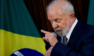 LULA ASSINA INDULTO DE NATAL E EXCLUI CONDENADOS PELO 8 DE JANEIRO