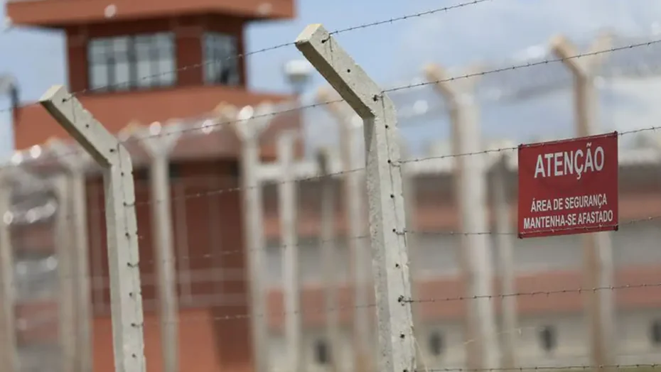 OPERAÇÃO APREENDE MAIS DE MIL CELULARES EM PRESÍDIOS DO PAÍS