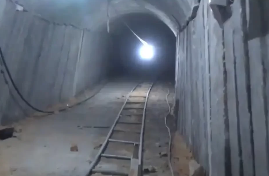 ISRAEL ENCONTRA MAIOR TÚNEL SUBTERRÂNEO DO HAMAS EM GAZA COM 4 KM DE EXTENSÃO