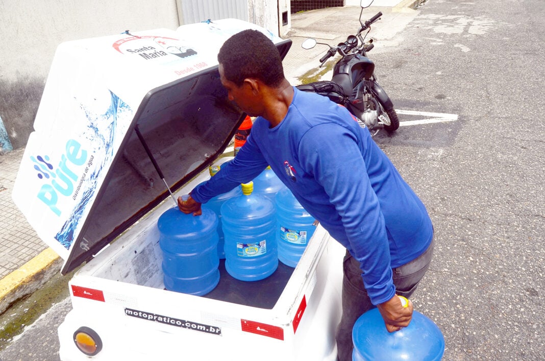 VENDAS DE ÁGUA MINERAL TÊM ALTA DE 18% NO VERÃO