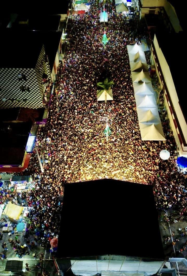 MULTIDÃO PRESTIGIA PRIMEIRA NOITE DA FESTA DE SÃO SEBASTIÃO EM NOVA CRUZ