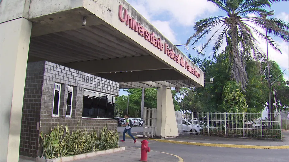 CONCURSO DE PROFESSOR DA UFPE TEM SALÁRIOS DE ATÉ R$ 10,4 MIL