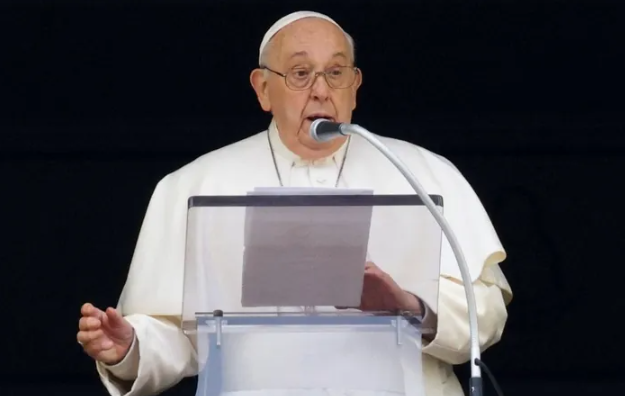 SAÚDE DO PAPA FRANCISCO VOLTA A PREOCUPAR APÓS NÃO CONSEGUIR COMPLETAR DISCURSO