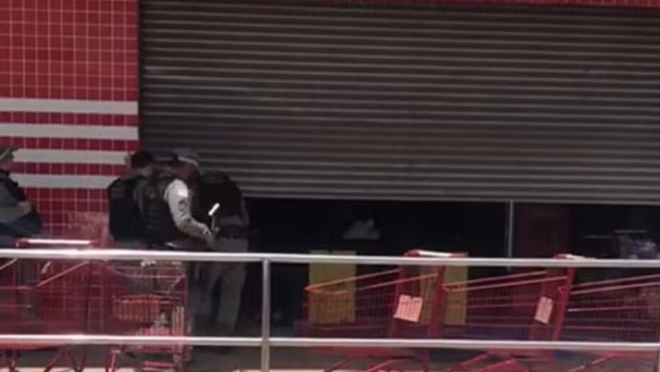 CRIMINOSOS MATAM SEGURANÇA DE SUPERMERCADO EM IELMO MARINHO, INTERIOR DO RN