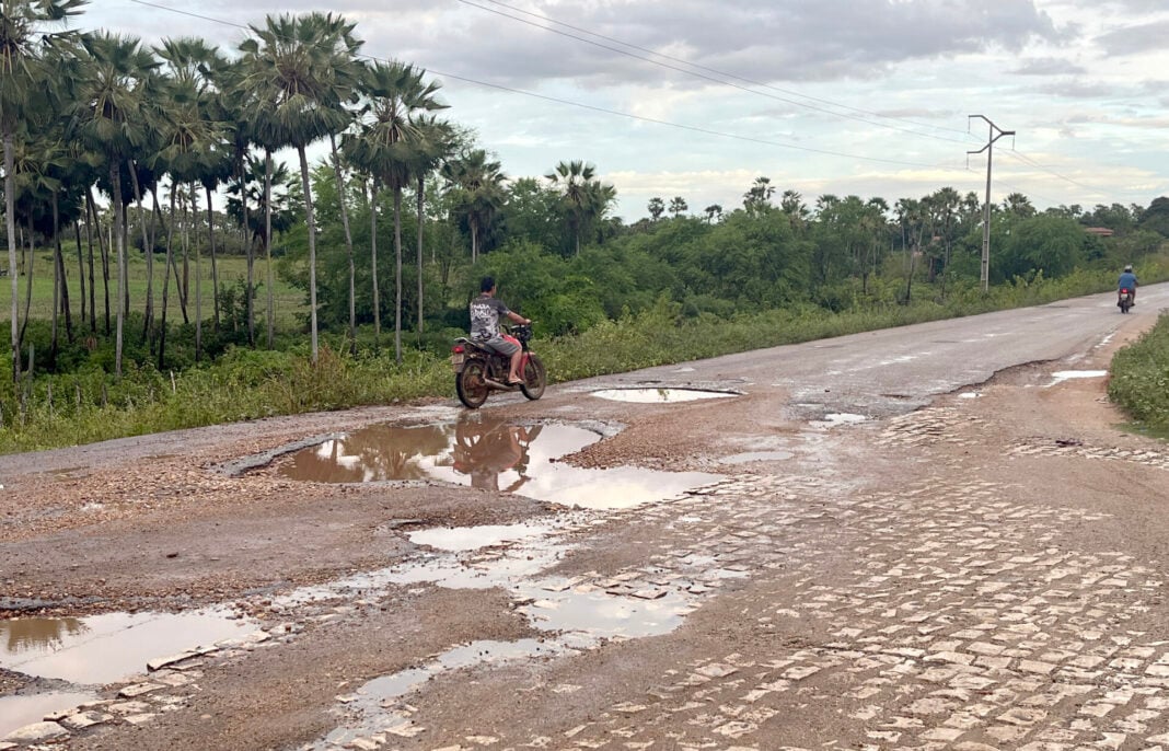 GOVERNO DO RN VAI USAR RECURSOS DE NOVO EMPRÉSTIMO PARA RECUPERAR ESTRADAS