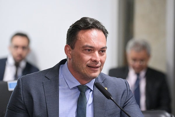STYVENSON DEFENDE CASTRAÇÃO QUÍMICA PARA ESTUPRADORES