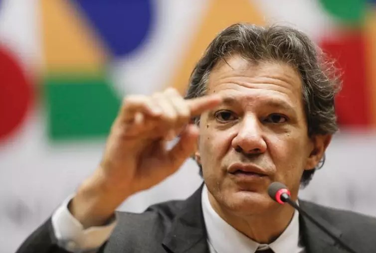 HADDAD DIZ QUE SERVIDORES FEDERAIS NÃO RECEBERÃO AUMENTO EM 2024: “ORÇAMENTO ESTÁ FECHADO”