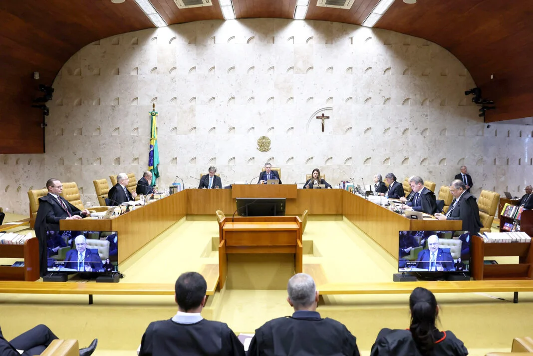 STF RESTRINGE POLÍTICOS NO COMANDO DAS ESTATAIS