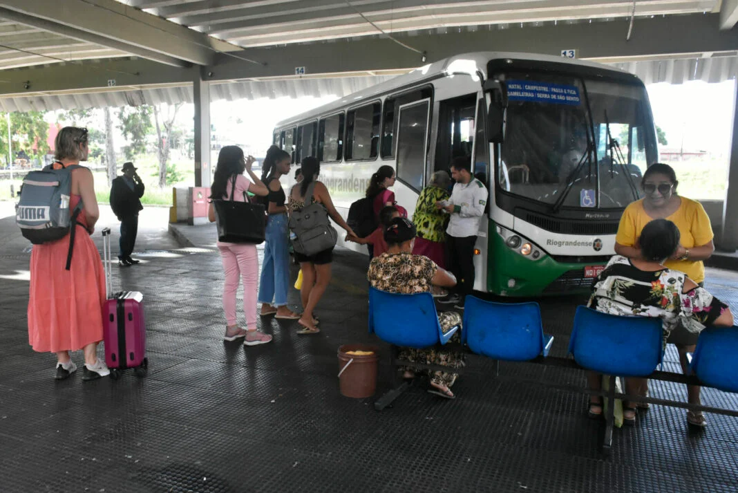 FERIADO: RODOVIÁRIA DE NATAL ESPERA MOVIMENTO DE 10 MIL PASSAGEIROS