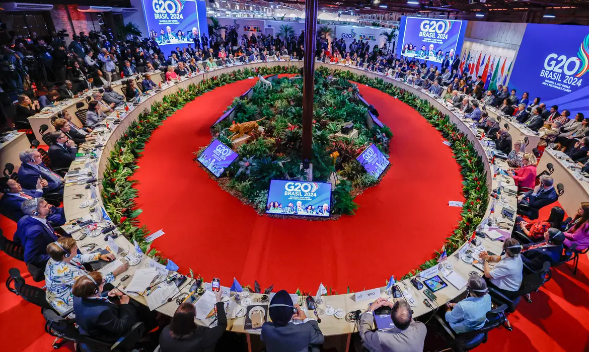 COMBATE À FOME É ESCOLHA POLÍTICA, DIZ LULA EM EVENTO DO G20