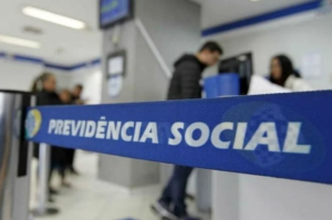FARRA DO INSS: ENTIDADES IGNORAM CERCO E FATURAM R$ 18 MILHÕES A MAIS