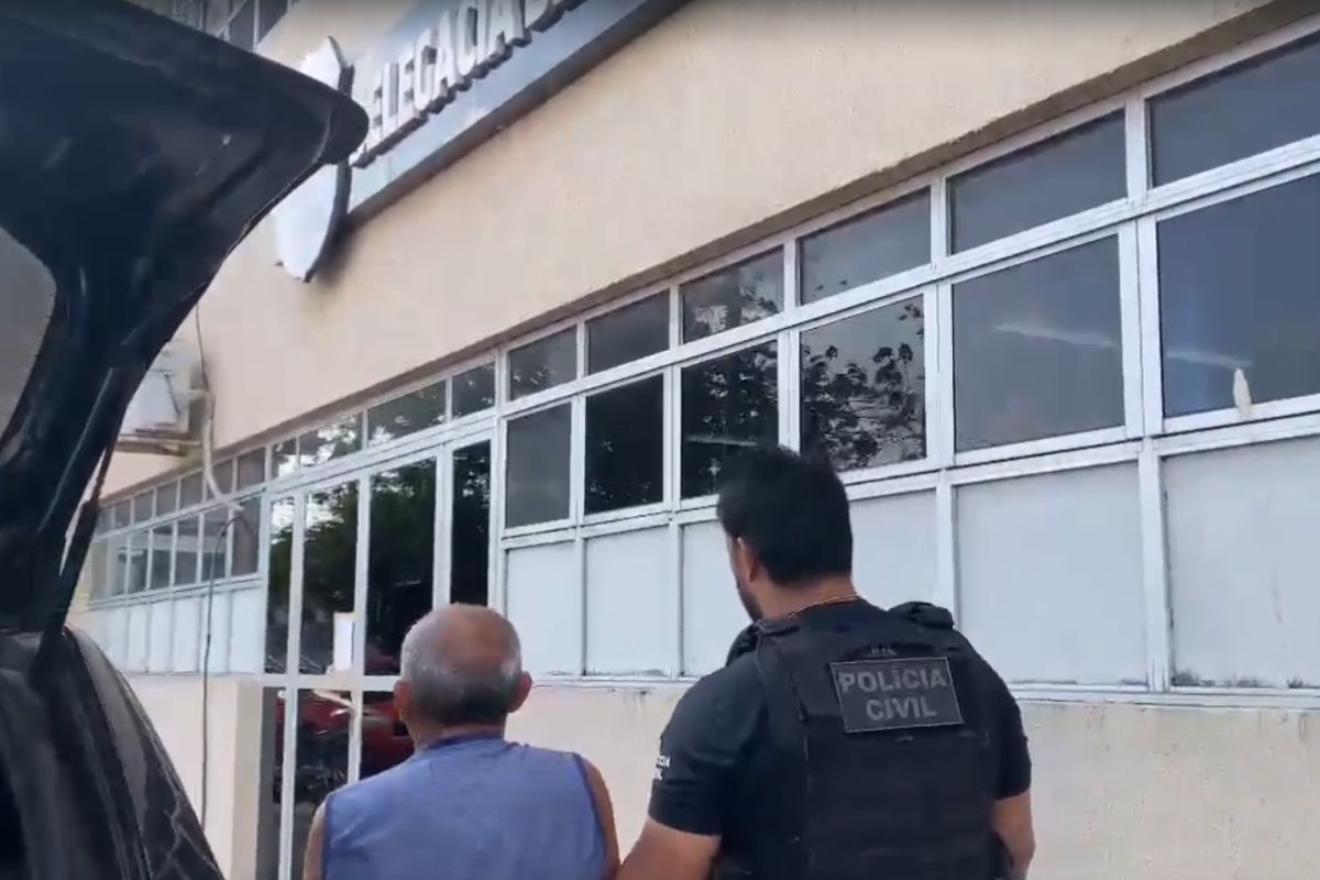 DIRETOR DE ESCOLA É PRESO POR SUSPEITA DE ESTUPRAR ALUNAS NO INTERIOR DO RN