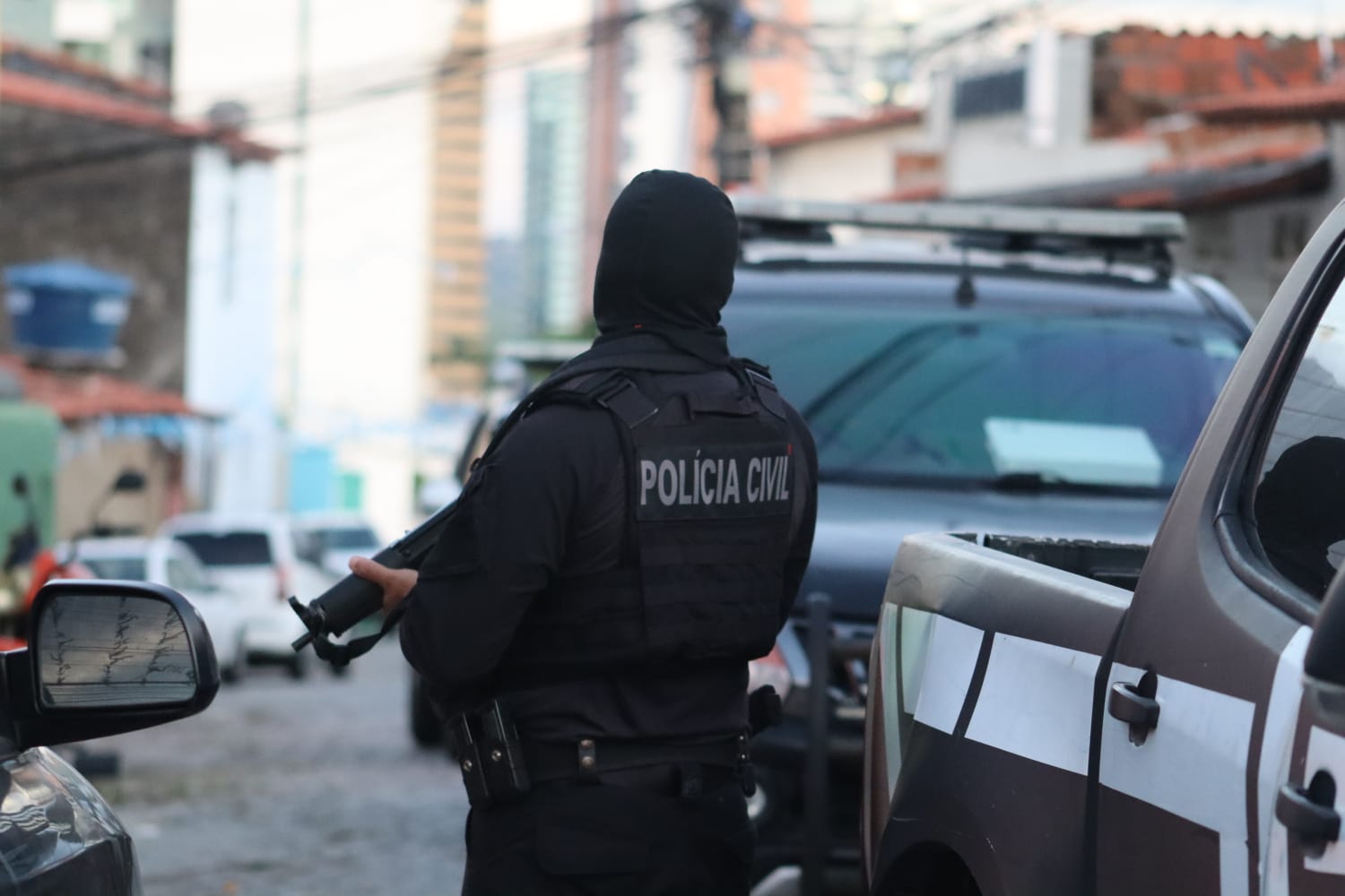 POLÍCIA CIVIL PRENDE HOMEM EM FLAGRANTE POR CÁRCERE PRIVADO, AMEAÇA E LESÃO CORPORAL EM NOVA CRUZ