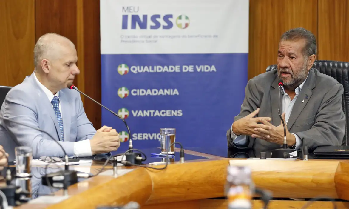 NOVO CARTÃO DO INSS PERMITE ANTECIPAR R$ 150 DO BENEFÍCIO SEM JUROS