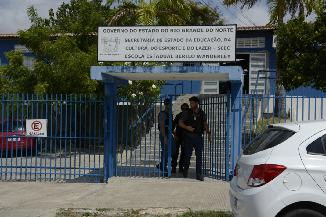 JOVEM QUE ATIROU EM ESCOLA DE NATAL VAI SER AUTUADA POR TENTATIVA DE HOMICÍDIO QUALIFICADO, DIZ POLÍCIA CIVIL