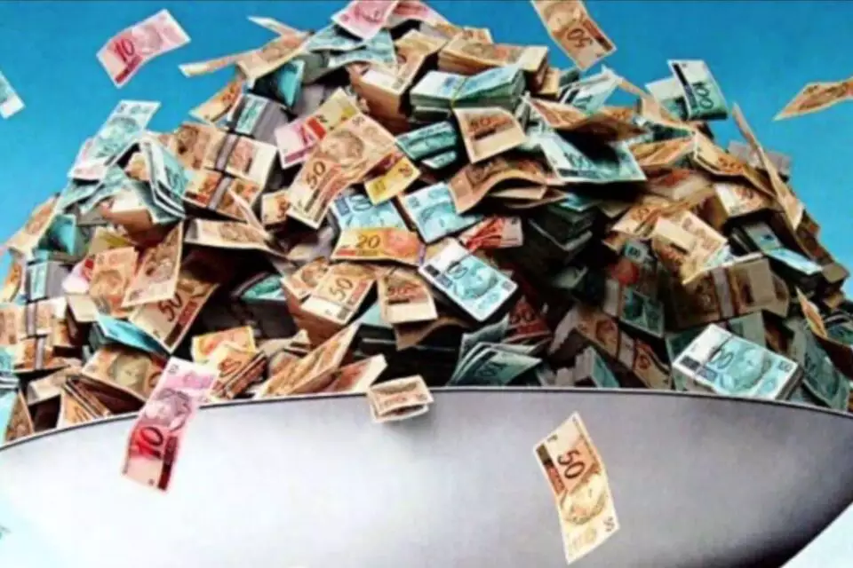 FINANCIAMENTO ELEITORAL JÁ TOMOU JÁ TOMOU DOS BRASILEIROS R$ 17 BILHÕES EM CINCO ANOS