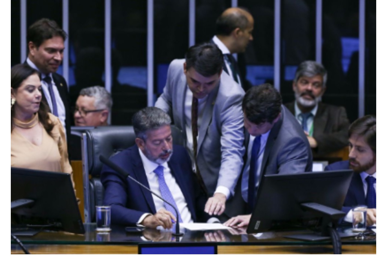 GOVERNO LIBERA R$ 7,66 BILHÕES EM EMENDAS; RECURSOS ESTÃO DISPONÍVEIS NA SEGUNDA-FEIRA (16)