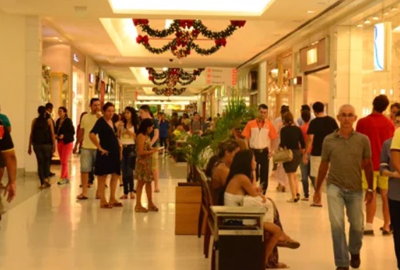 VEJA COMO IRÁ FUNCIONAR O COMÉRCIO EM NATAL DURANTE O PERÍODO NATALINO A PARTIR DESTA SEXTA-FEIRA (13) ATÉ O RÉVEILLON