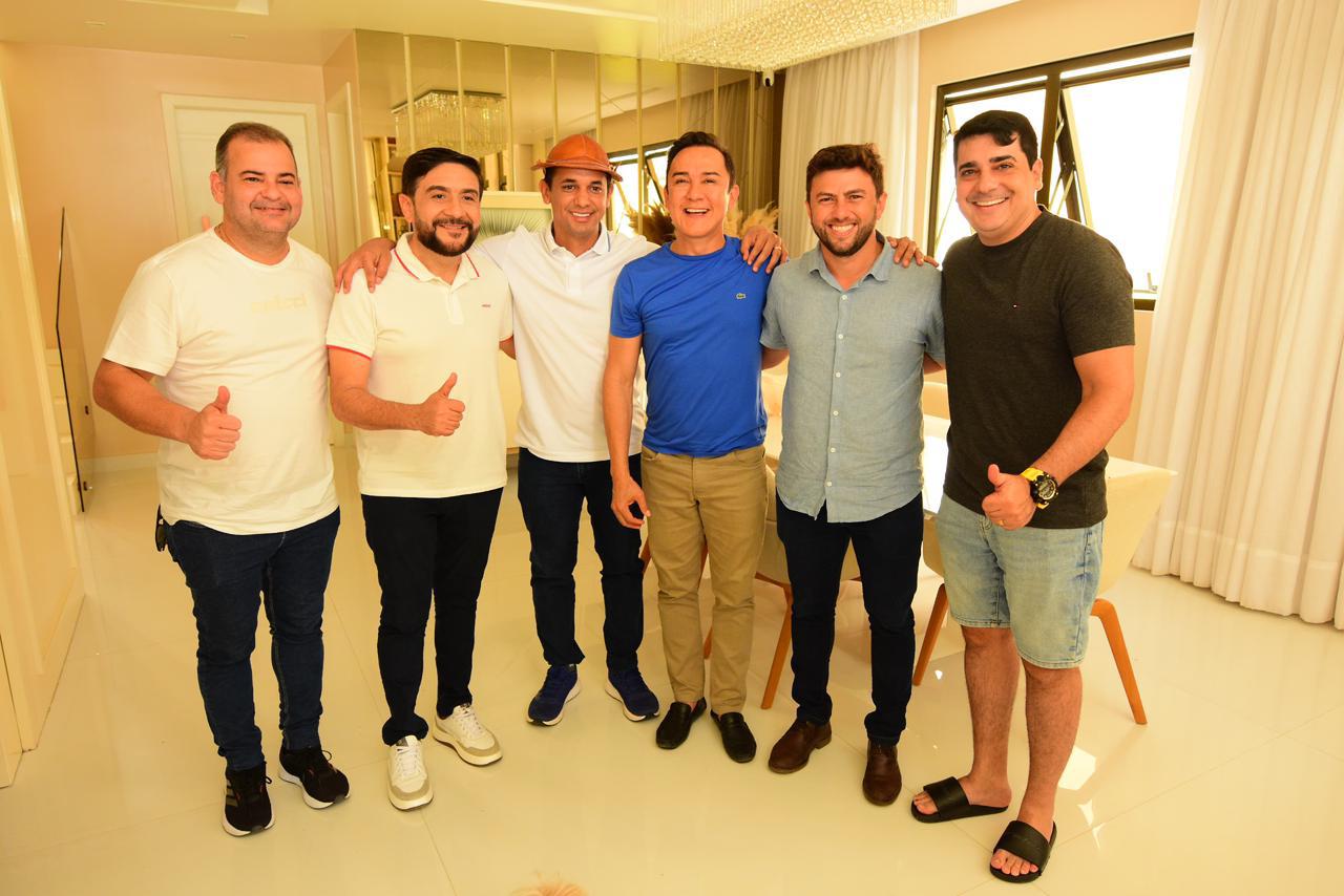 DEPUTADO E PREFEITOS DO OESTE RECEBEM ALLYSON E REFORÇAM LIDERANÇA POLÍTICA DO PREFEITO DE MOSSORÓ