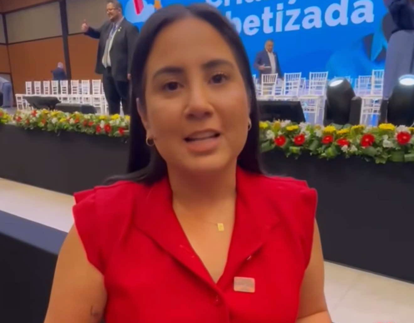 PREFEITA ANDREZZA BRASIL RECEBE SELO OURO EM EDUCAÇÃO DO MEC EM BRASÍLIA