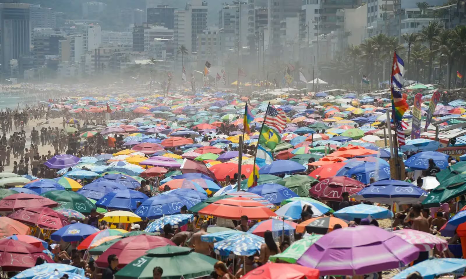 TERCEIRA ONDA DE CALOR DO ANO COMEÇA COM TEMPERATURAS EXTREMAS E NOITES ACIMA DOS 30ºC